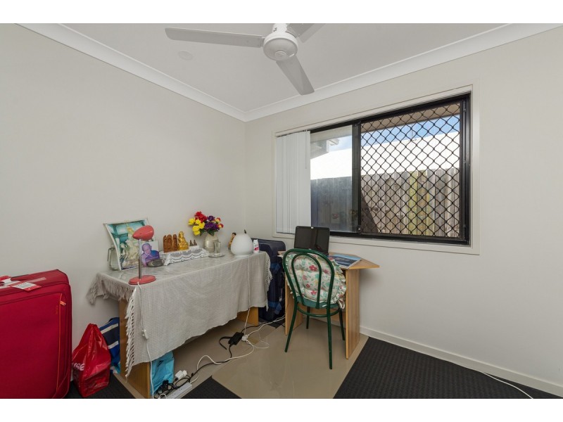 16 Mieka Crescent, Pimpama QLD 4209