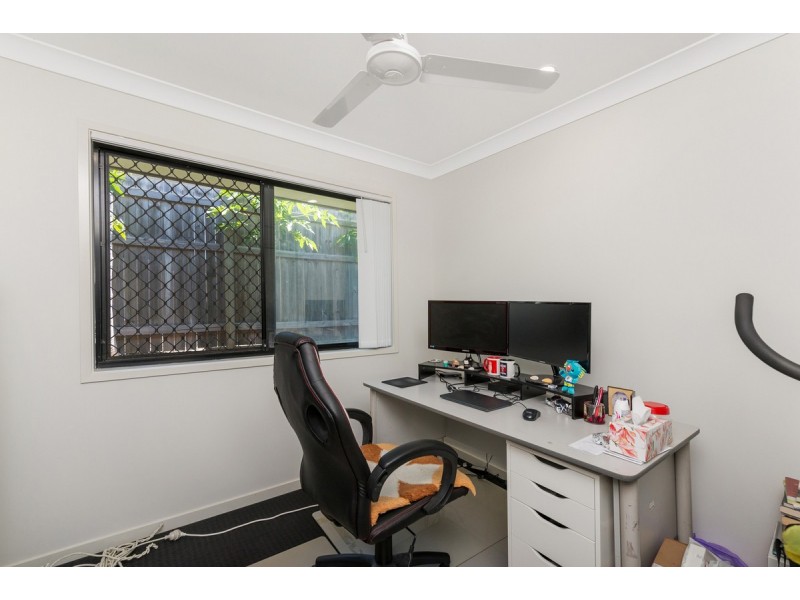 16 Mieka Crescent, Pimpama QLD 4209