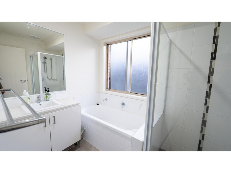 8 Banksia Terrace, Coomera QLD 4209