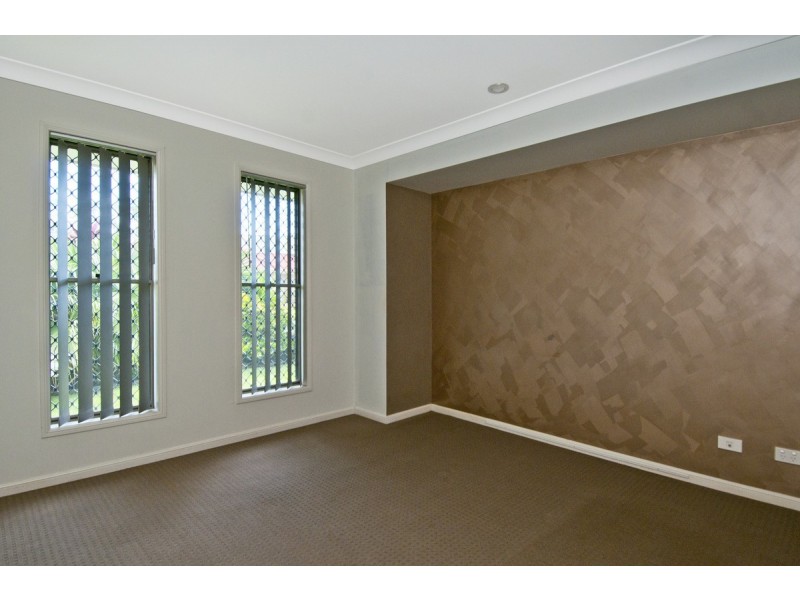 68 Landsdowne Drive, Ormeau Hills QLD 4208