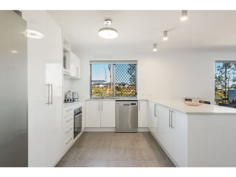 14 Lady Musgrave Drive, Springfield Lakes QLD 4300
