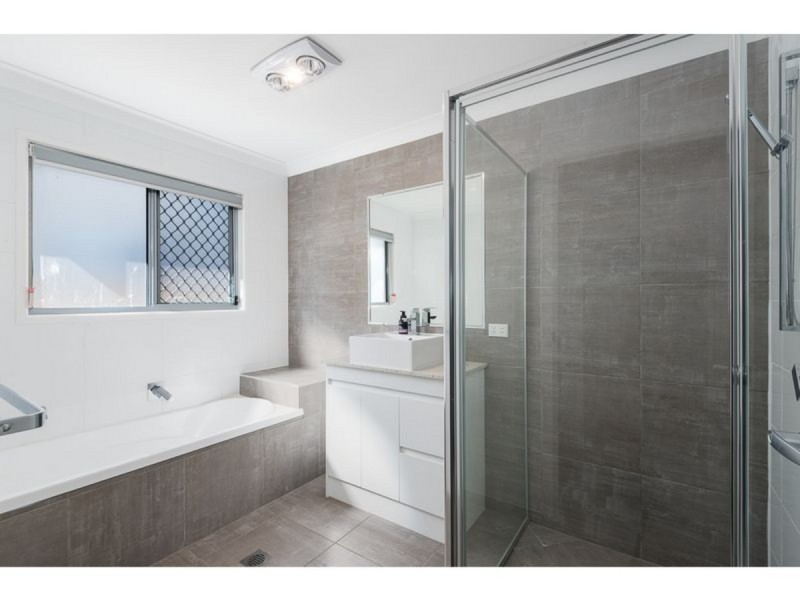 14 Lady Musgrave Drive, Springfield Lakes QLD 4300