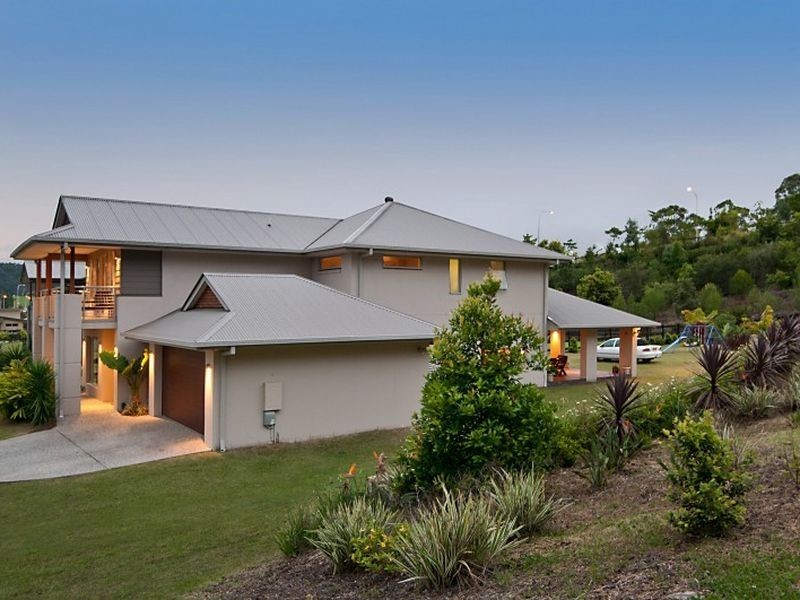 9 Meadow Court, Maudsland QLD 4210