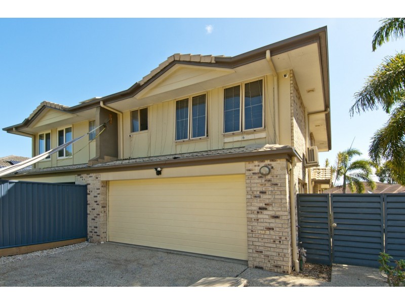 2/36 Armani Avenue, Pimpama QLD 4209