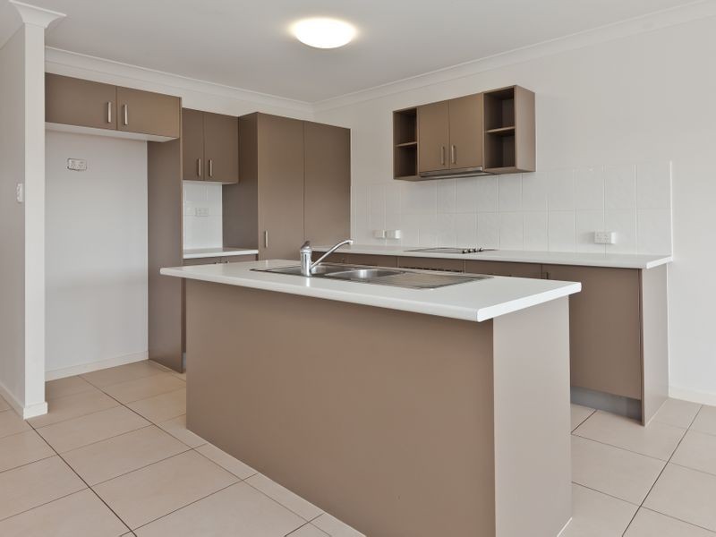1/11 Stacer Street, Upper Coomera QLD 4209