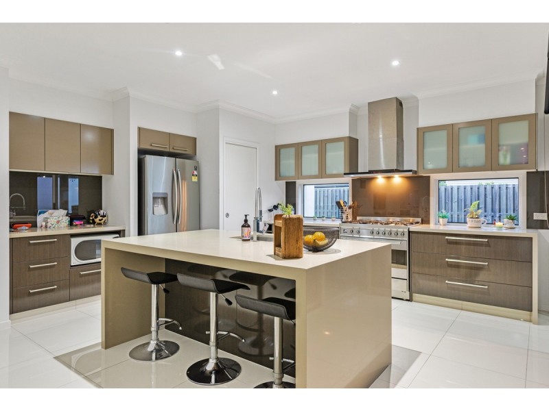 10 Trail Side Court, Upper Coomera QLD 4209