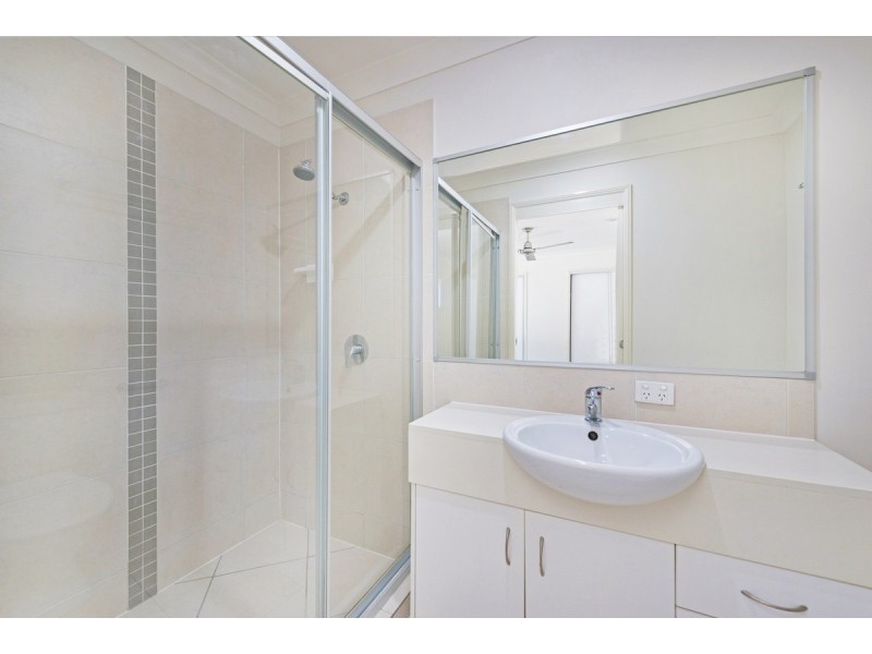 1/20 Livingstone Street, Upper Coomera QLD 4209