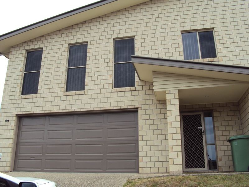 1/2 Tallon Street, Upper Coomera QLD 4209