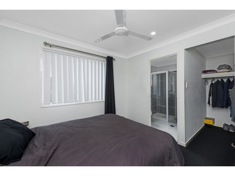 14 Mieka Crescent, Pimpama QLD 4209