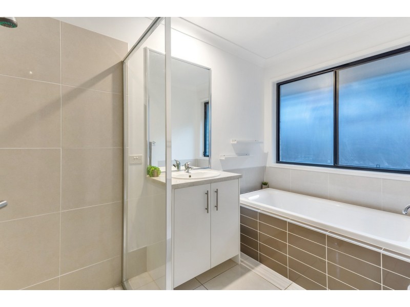 129 River Run Circuit, Ormeau Hills QLD 4208