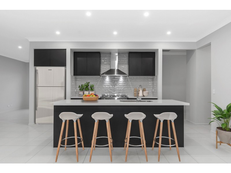 149 Gainsborough Drive, Pimpama QLD 4209