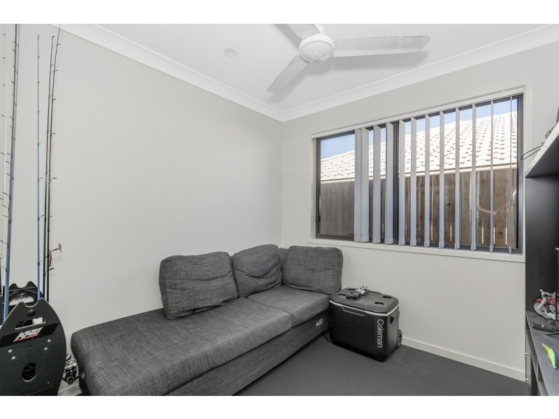 95 Flora Terrace, Pimpama QLD 4209