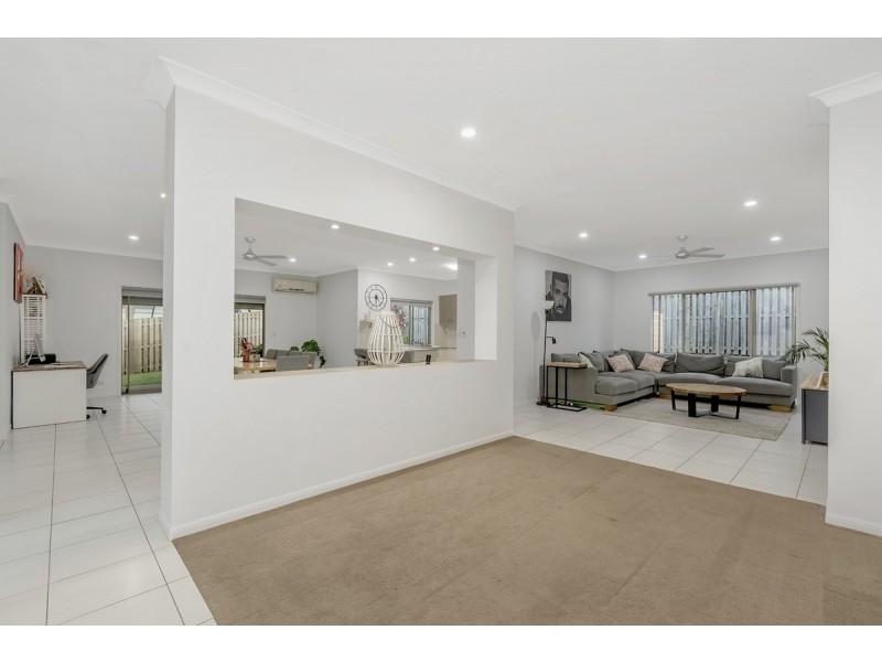 10 Murray Circuit, Upper Coomera QLD 4209