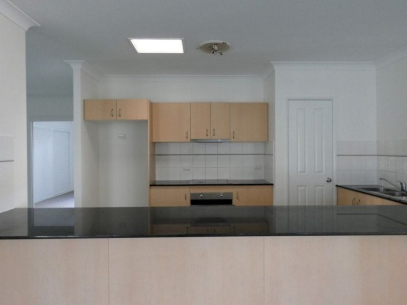 4 Dahlia Crescent, Ormeau QLD 4208