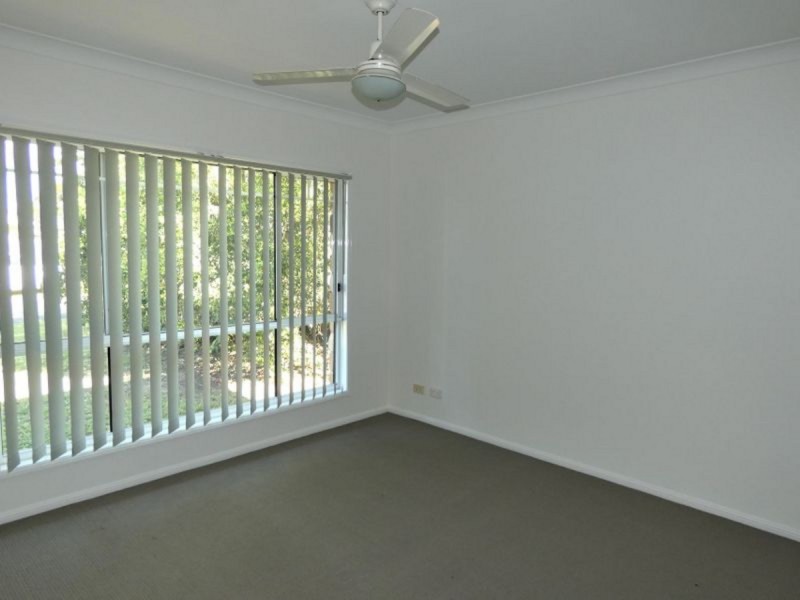 4 Dahlia Crescent, Ormeau QLD 4208