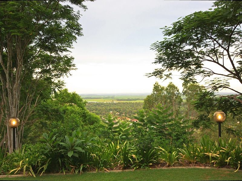 8 Kirk Outlook, Ormeau QLD 4208