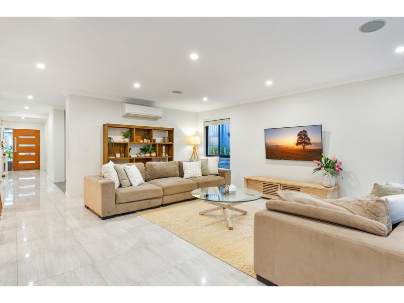 13 Alexa Rise, Upper Coomera QLD 4209