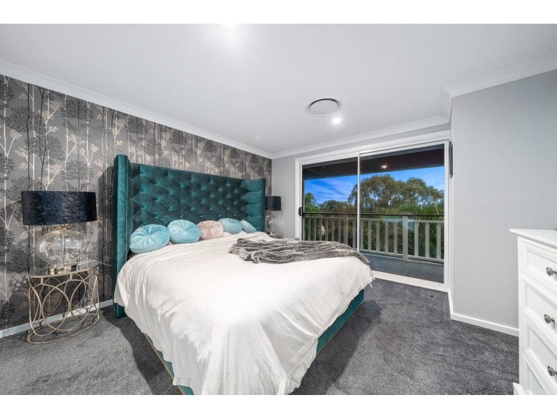 37 Crestridge Crescent, Oxenford QLD 4210