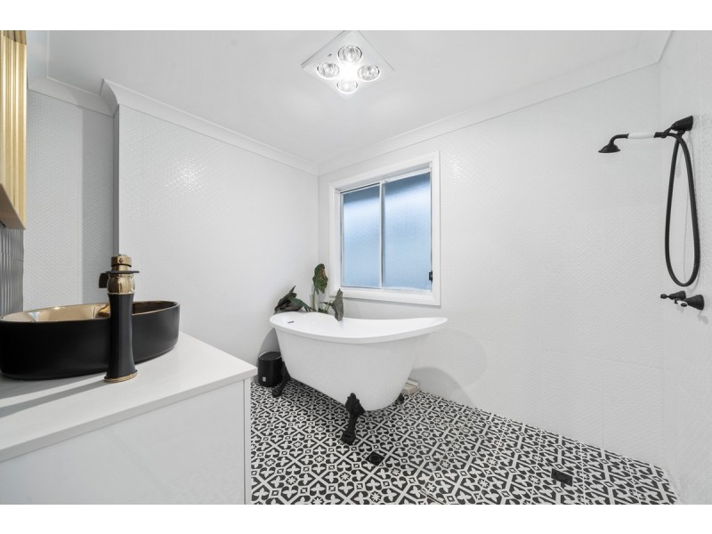 37 Crestridge Crescent, Oxenford QLD 4210