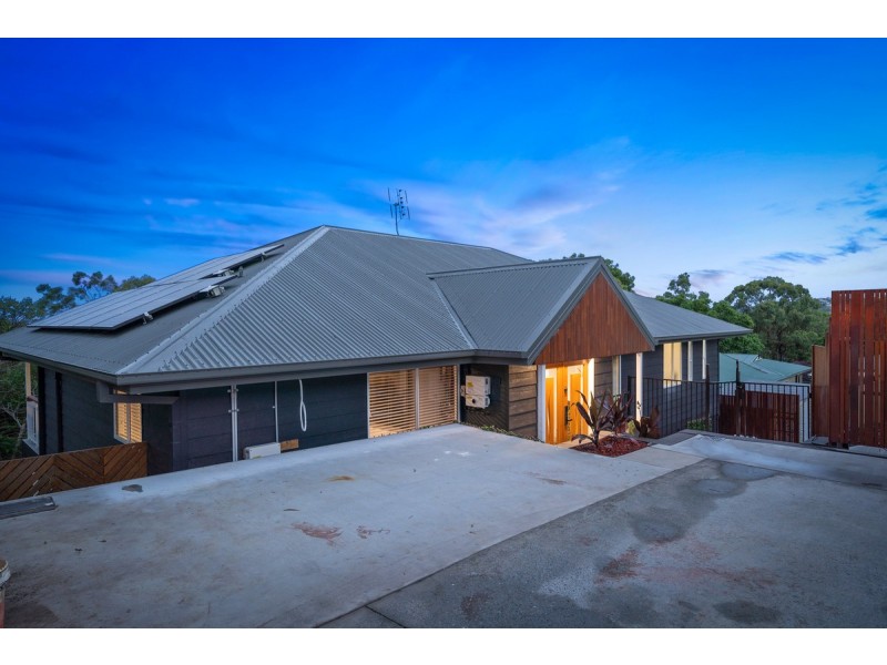 37 Crestridge Crescent, Oxenford QLD 4210