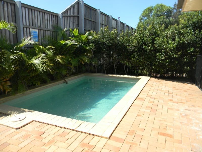 22 Ansett Way, Upper Coomera QLD 4209