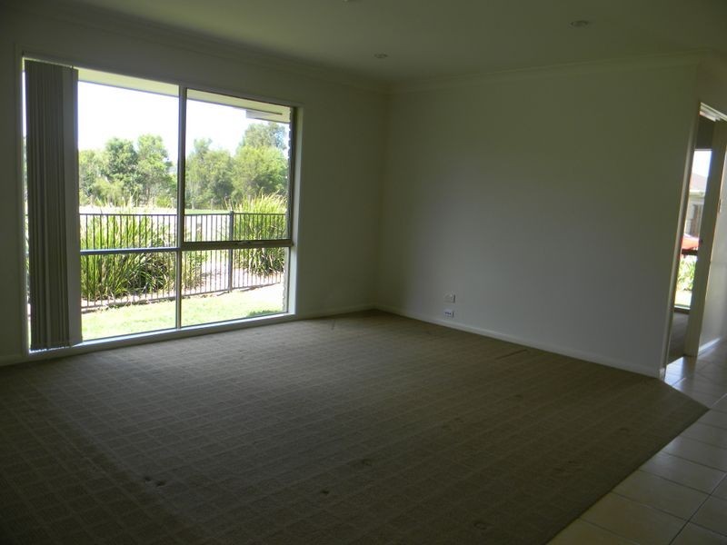22 Ansett Way, Upper Coomera QLD 4209