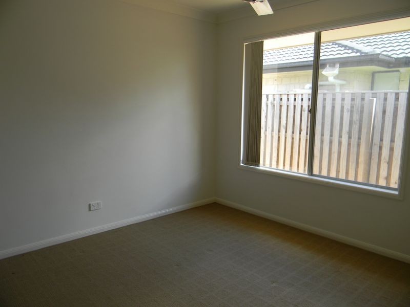 22 Ansett Way, Upper Coomera QLD 4209