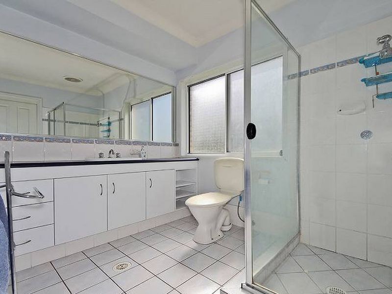 4 Leisel Close, Upper Coomera QLD 4209