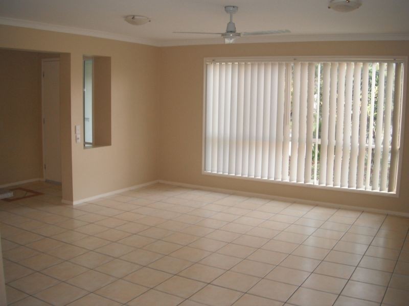 7 Etelka Way, Arundel QLD 4214