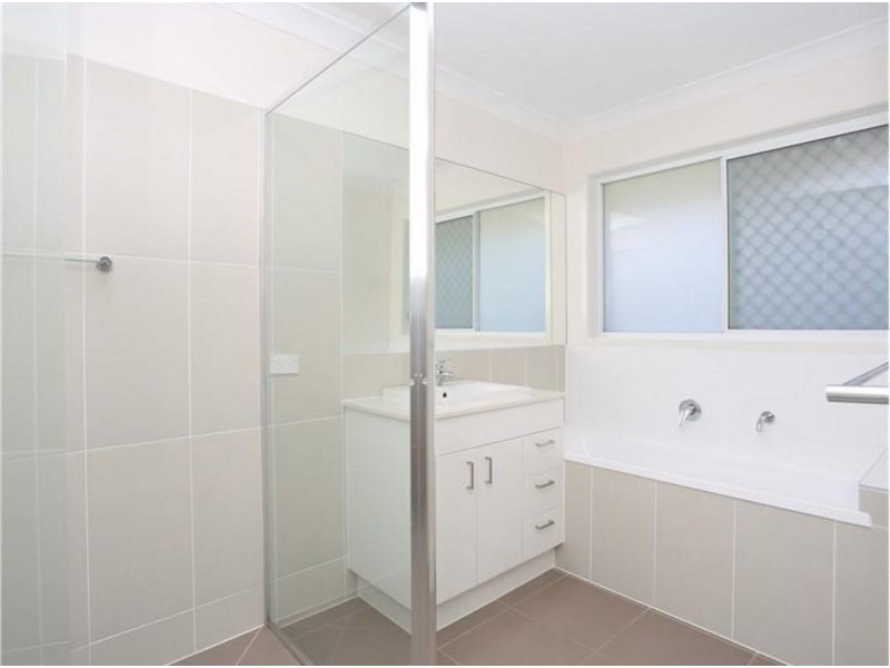 8 Stairway Street, Coomera QLD 4209