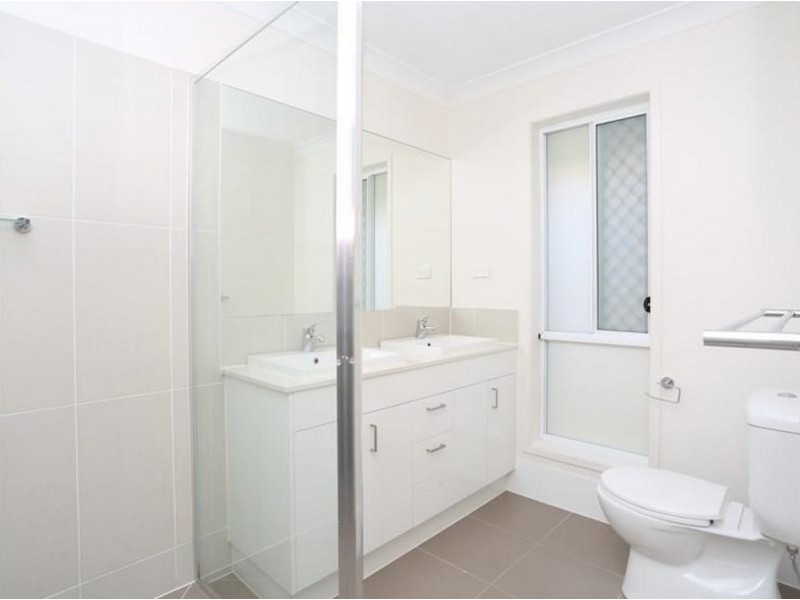 8 Stairway Street, Coomera QLD 4209