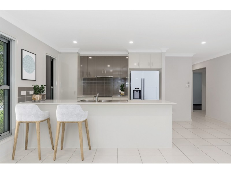 11 Imelda Way, Pimpama QLD 4209