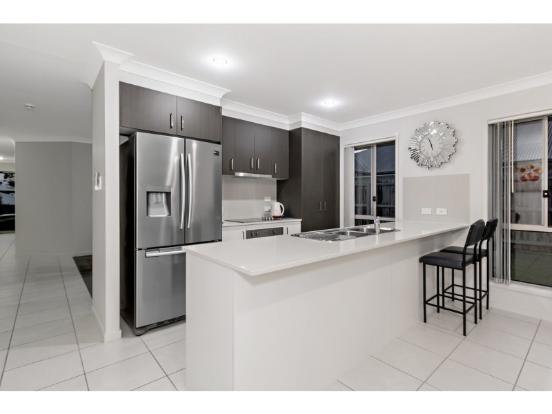 92 Cirrus Way, Coomera QLD 4209