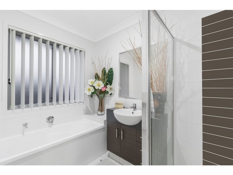 92 Cirrus Way, Coomera QLD 4209