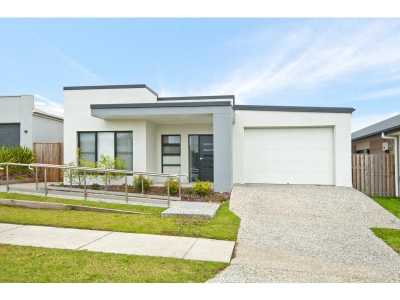 14 Coral Street, Pimpama QLD 4209