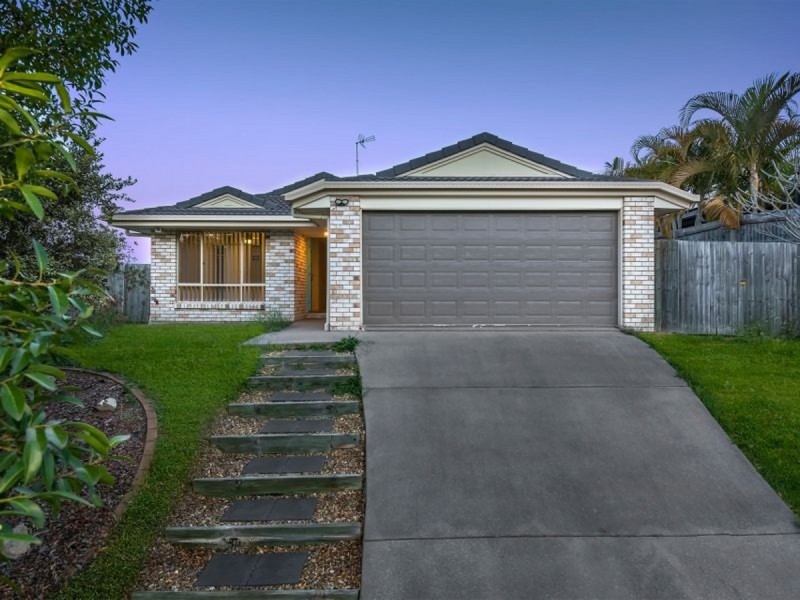 8 Currawong Crescent, Upper Coomera QLD 4209