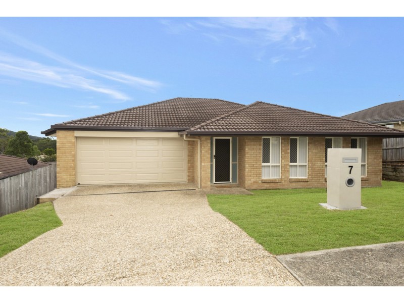 7 Dunraven Drive, Pimpama QLD 4209