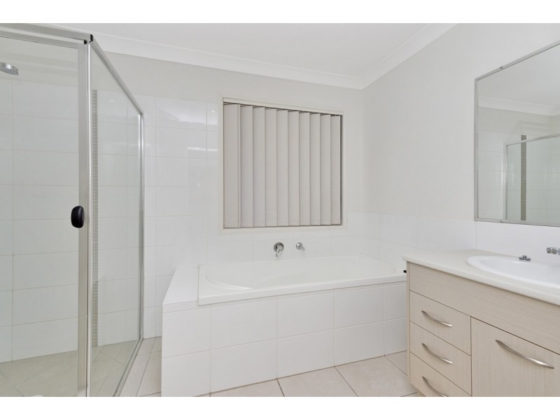 7 Dunraven Drive, Pimpama QLD 4209