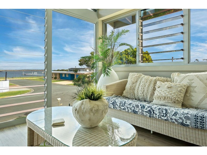 19 Warana Avenue, Steiglitz QLD 4207