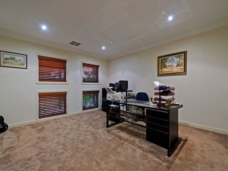 28 Pacha Close, Coomera Waters QLD 4209