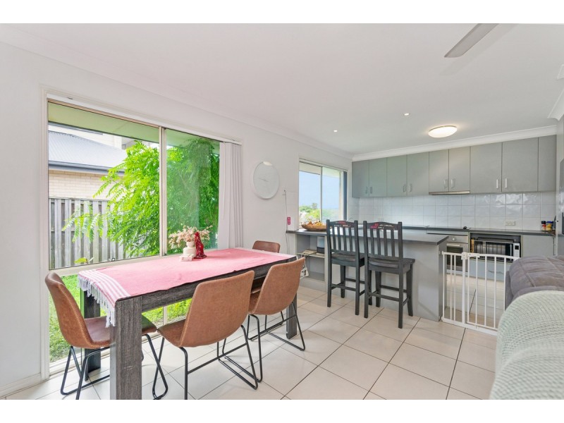 8 Krystle Court, Upper Coomera QLD 4209