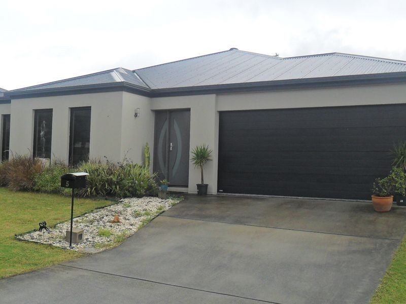 5 Kellor Court, Upper Coomera QLD 4209