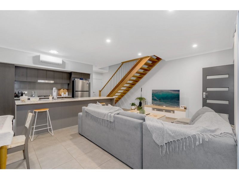 2/31 Gatina Crescent, Coomera QLD 4209