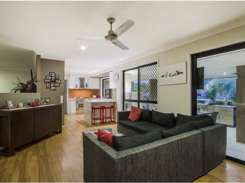 6 Rafter Place, Oxenford QLD 4210