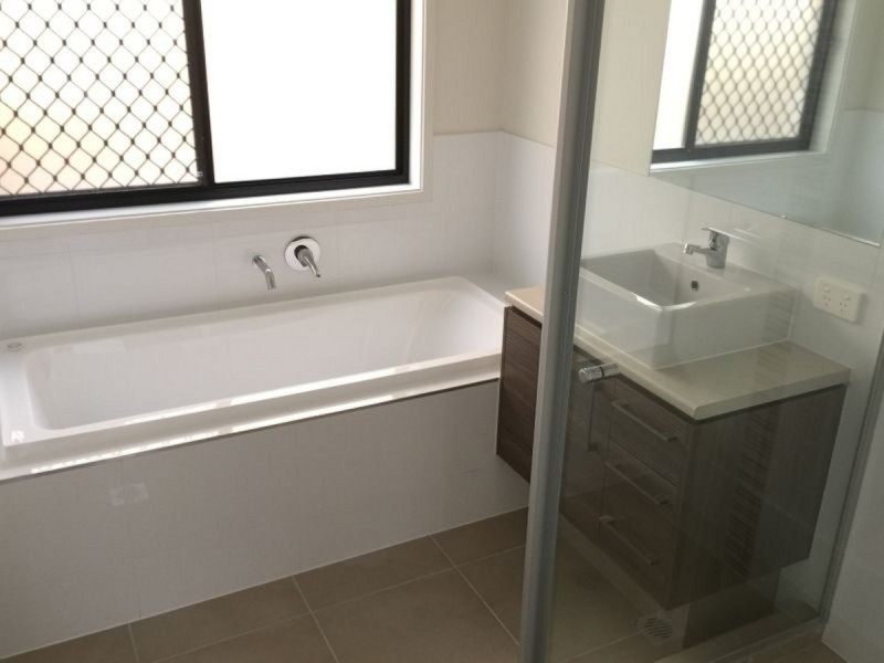 40 Meander Circuit, Holmview QLD 4207