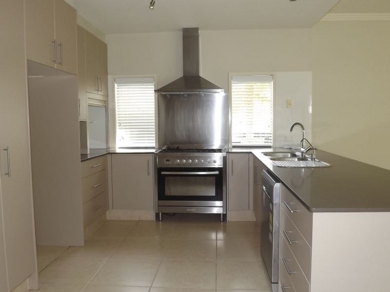 42 Ceil Circuit, Coomera Waters QLD 4209