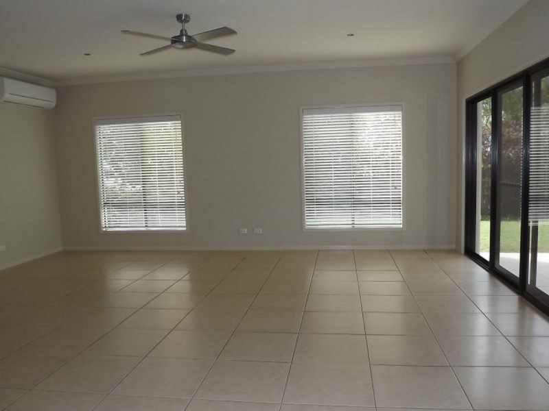 42 Ceil Circuit, Coomera Waters QLD 4209