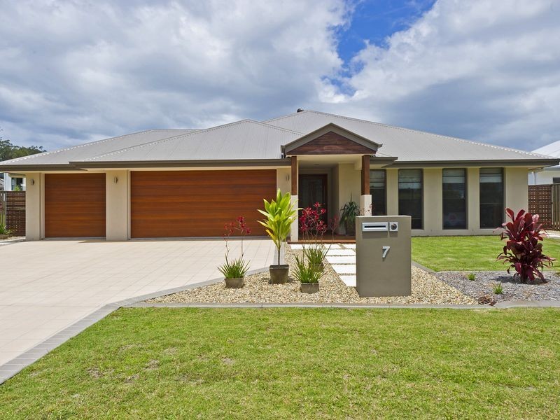 7 Benecia Avenue, Coomera Waters QLD 4209
