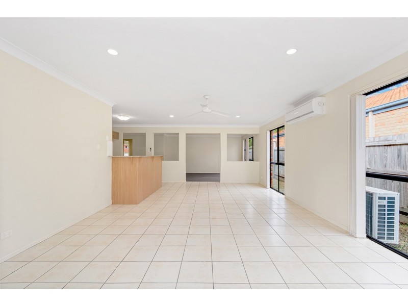 15 Lorenzo Drive, Coomera QLD 4209