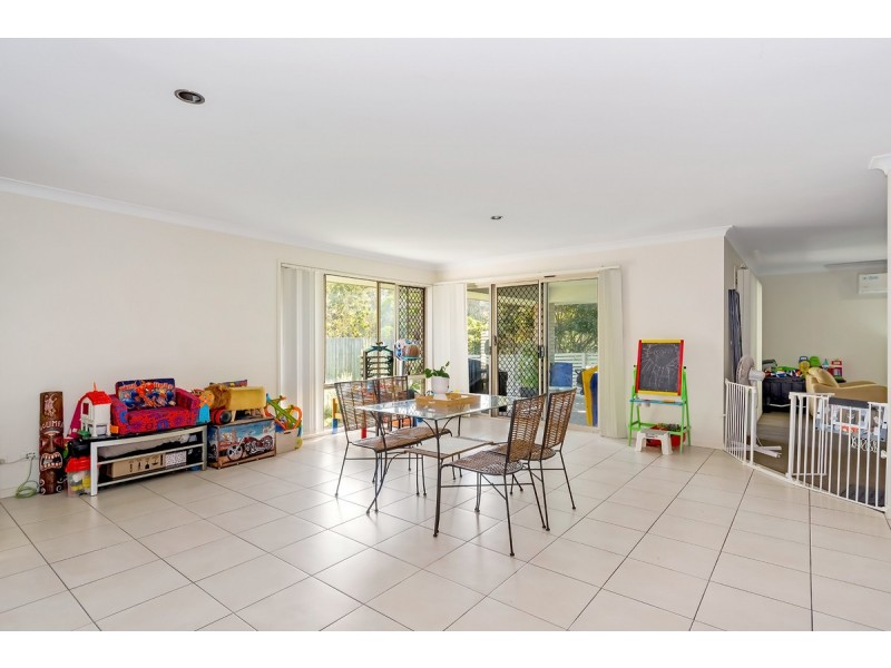 2 Tuxworth Place, Pimpama QLD 4209
